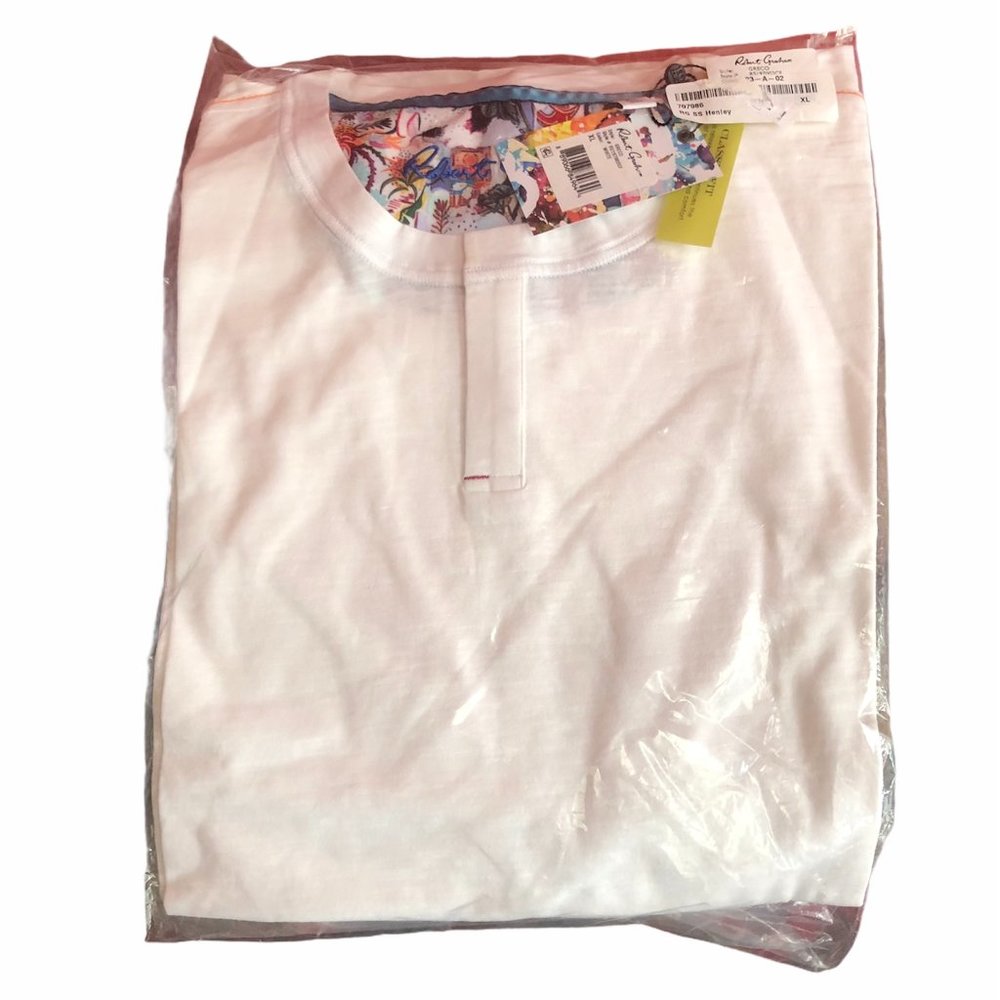 New Robert Graham T-shirt